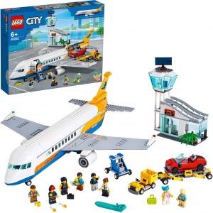 Конструктор LEGO City Пасажирський літак (60262)