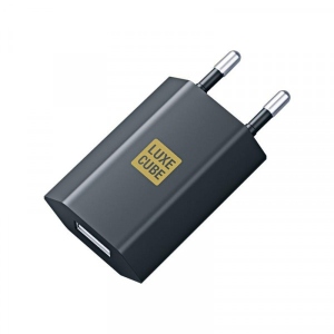 Мережевий зарядний пристрій Luxe Cube 1USB 1A Black (7775557575174)
