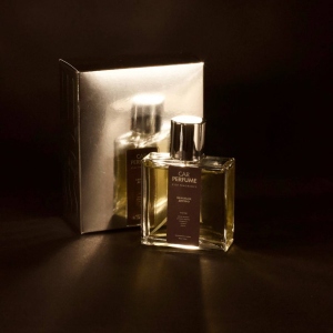 Аромати для авто Esse CAR PERFUME Ванільне дерево 60 мл (4820239121293)