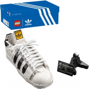 порівняти ціни на Конструктор LEGO Icons Кросівки adidas Originals Superstar (10282)