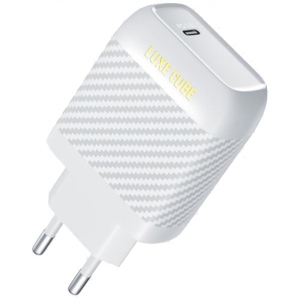 Мережевий зарядний пристрій Luxe Cube Dynamic 18W 1USBх3A White (4446689880643) порівняти ціни