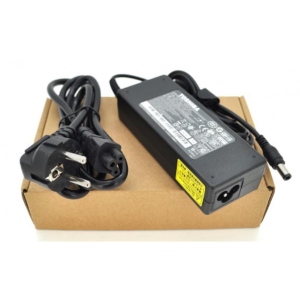 Зарядний пристрій для ноутбука Merlion Toshiba 15V 5A 75W 6.36х3.0мм + каб.живл. (LTO75/15-6,36*3,0/26325)