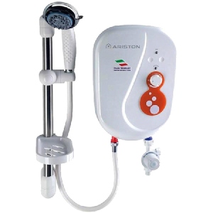 Уцінка - Водонагрівач проточний Ariston BRAVO E 7023 U-F 7 #