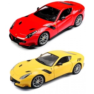 Колекційна машинка 1:24 Bburago Ferrari F12TDF (асорті жовтий, червоний, 1:24) (18-26021)