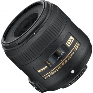 Об'єктив до фотокамери Nikon AF-S DX NIKKOR 40mm f/2.8G ED Micro (JAA638DA)