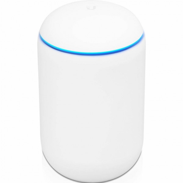 Точка доступу Ubiquiti UDM