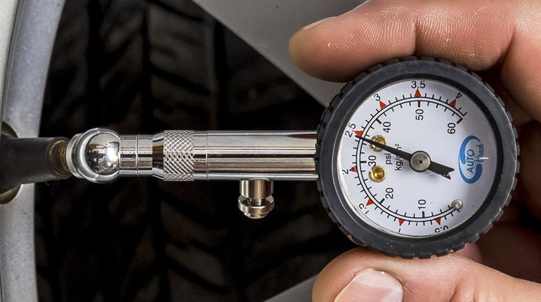 Манометр для шин: какой лучше?