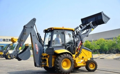 Яка техніка найкраще підходить для будівництва приватних та промислових доріг: порівняння рішень