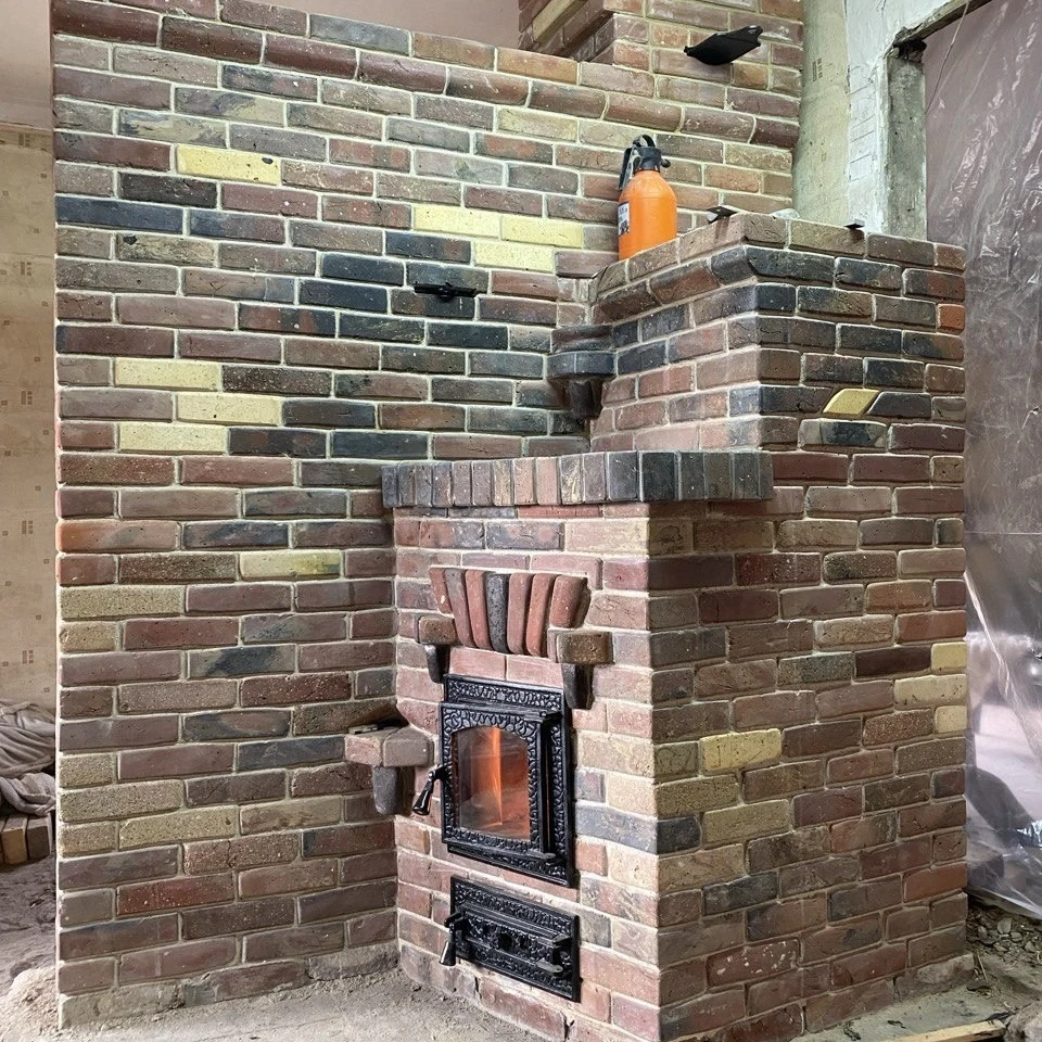 Яка цегла потрібна для печі: експертні поради для вдалого підбору