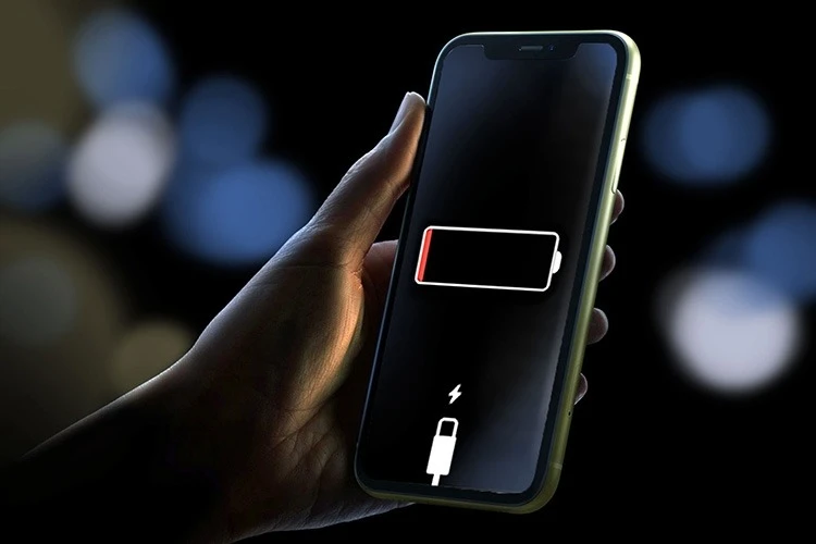 Чому смартфон швидко розряджається після року користування