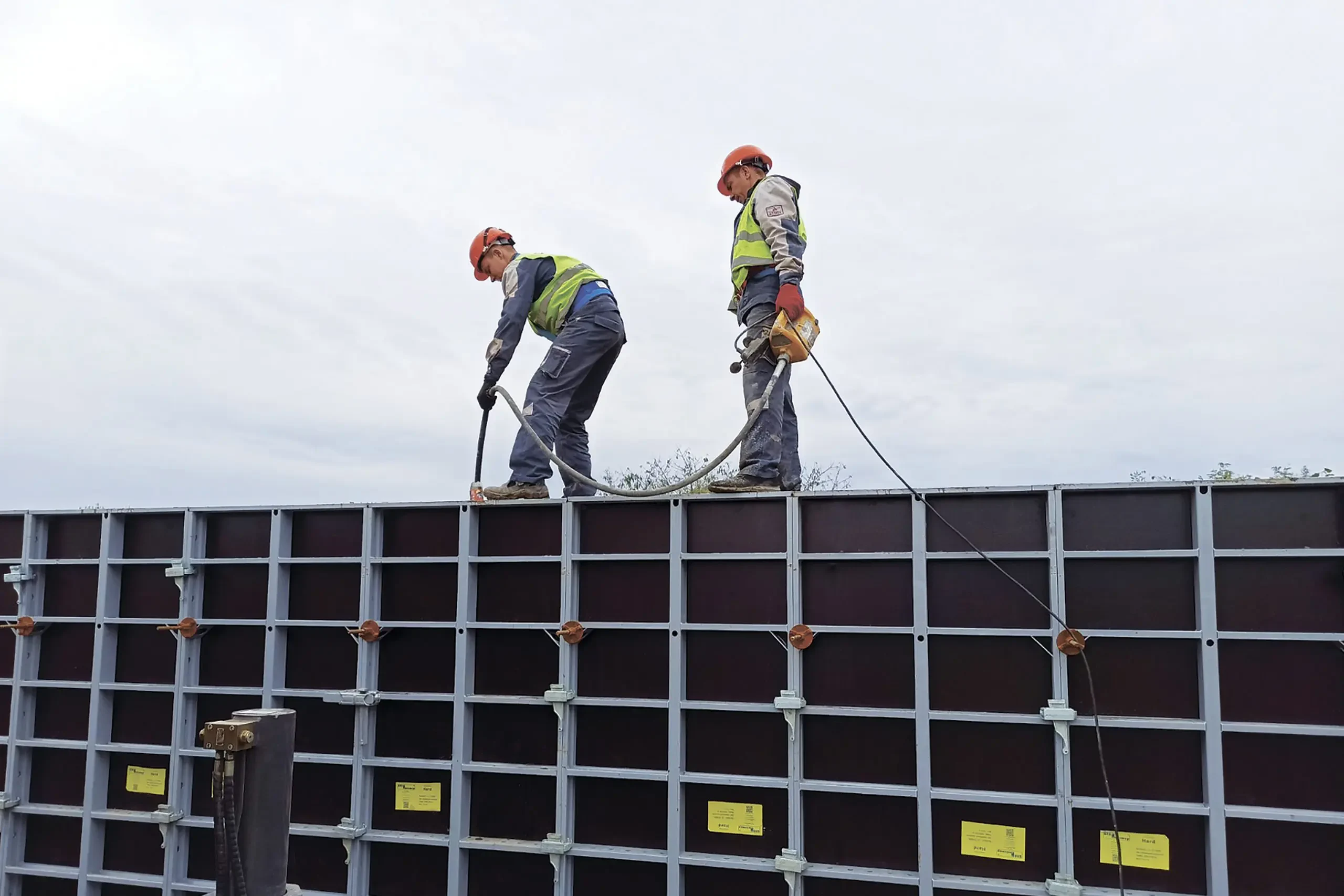 Щитова опалубка у моноліті: що впливає на якість і швидкість робіт