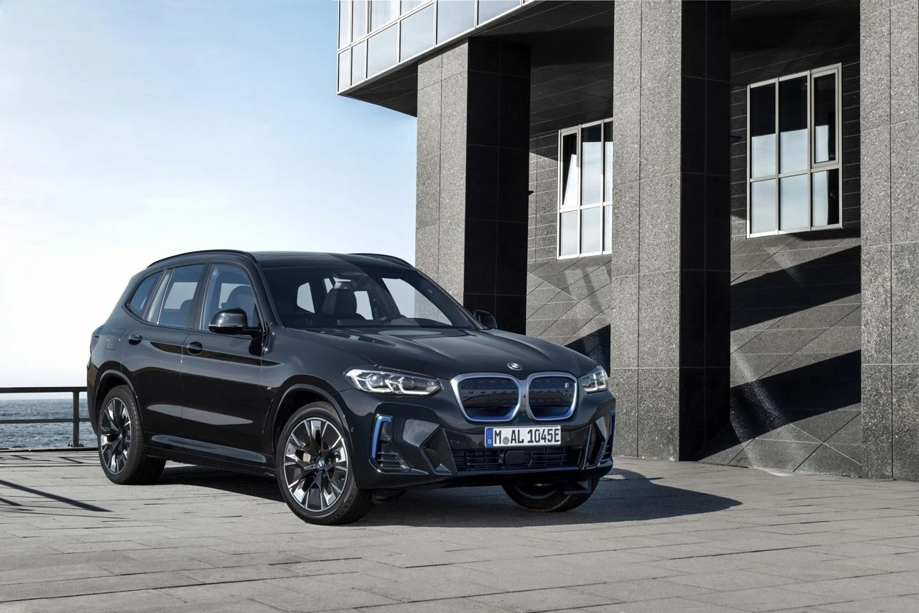 BMW iX3: електричний кросовер для щоденних поїздок